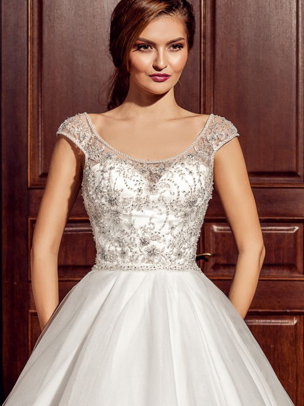 LUCIA by Amanda Bridal 4037