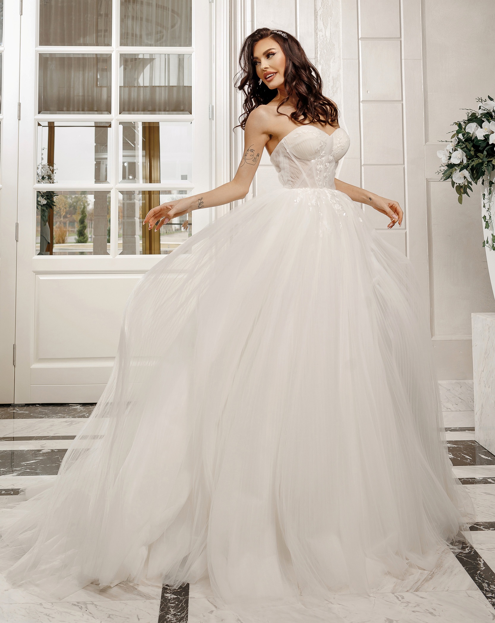 GAYNOR by Amanda Bridal E2250